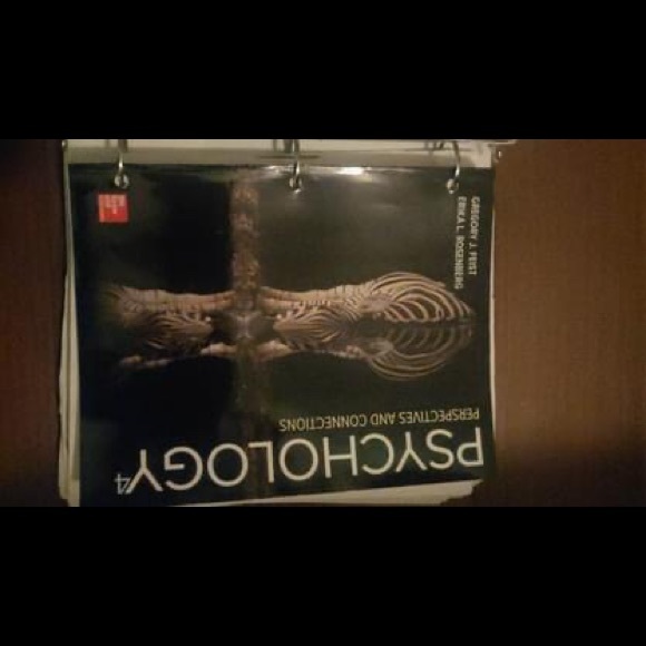 College textbook - Picture 3 of 3